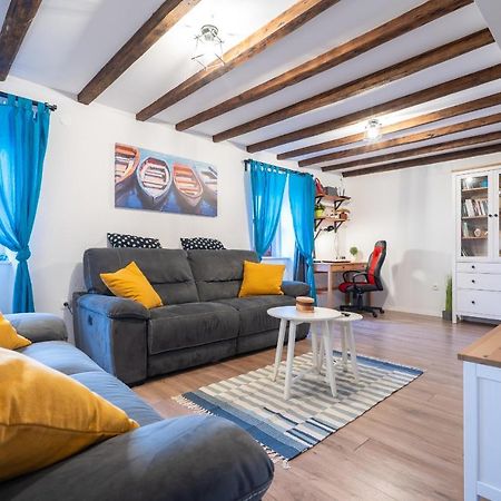 Holiday House Nova Stara Baška Екстериор снимка