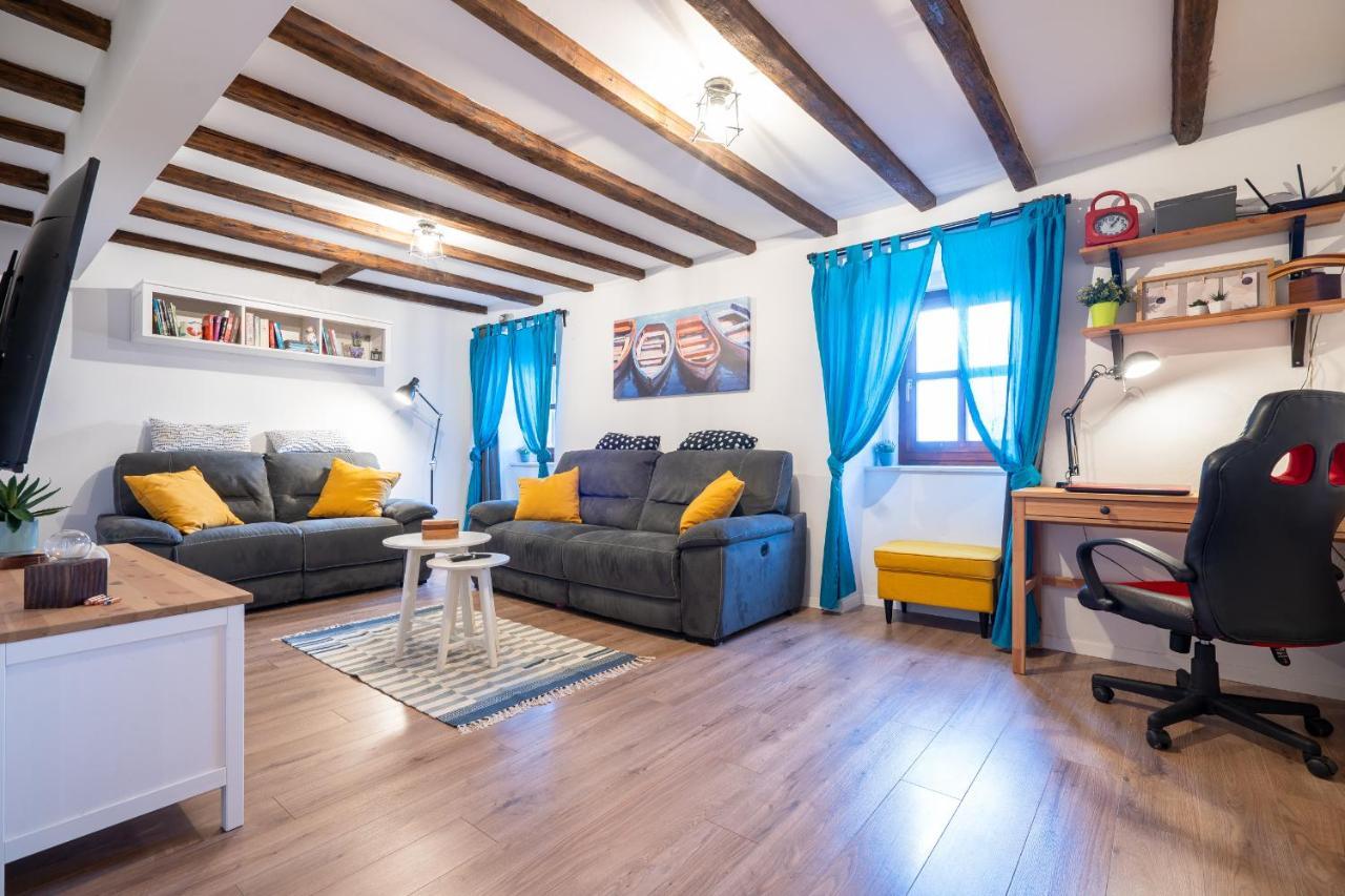 Holiday House Nova Stara Baška Екстериор снимка