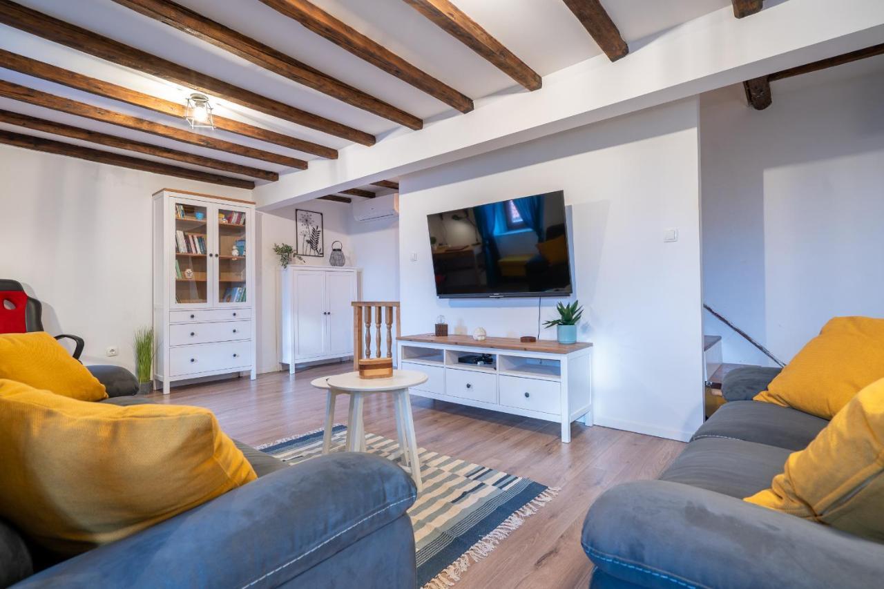 Holiday House Nova Stara Baška Екстериор снимка