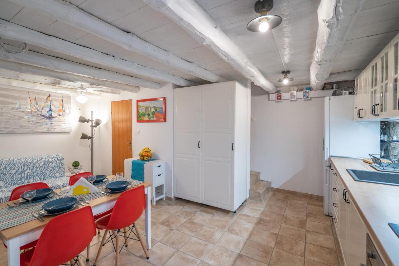 Holiday House Nova Stara Baška Екстериор снимка