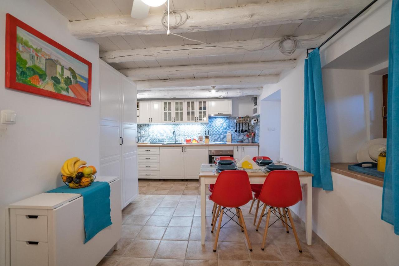Holiday House Nova Stara Baška Екстериор снимка