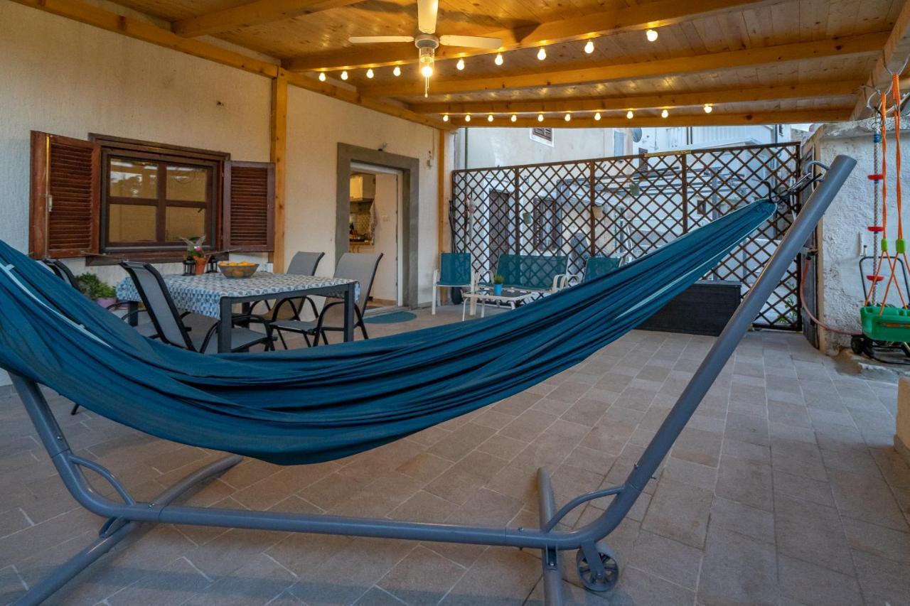 Holiday House Nova Stara Baška Екстериор снимка