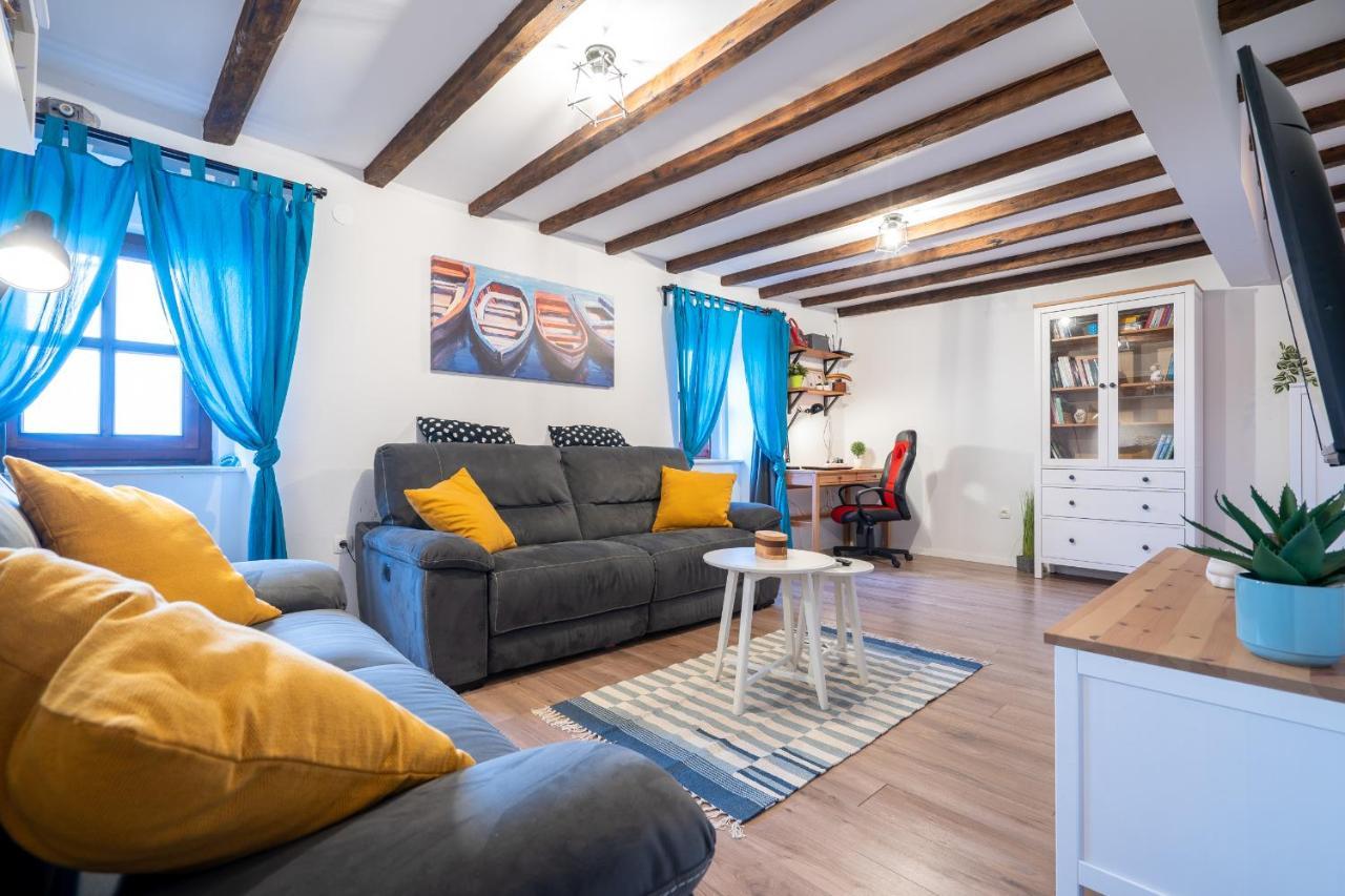 Holiday House Nova Stara Baška Екстериор снимка