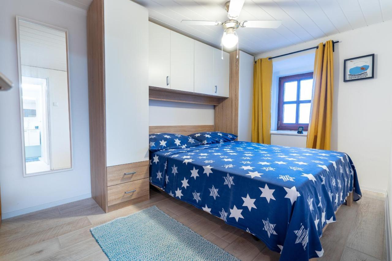 Holiday House Nova Stara Baška Екстериор снимка