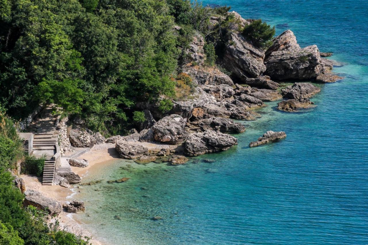 Holiday House Nova Stara Baška Екстериор снимка